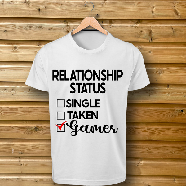 Relationship Status : Gamer - Tshirt